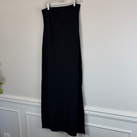 SHAN Dresses & Skirts - SHAN Strapless Black Maxi Dress High Slit NWT Size 4